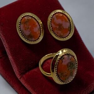 Vintage Sarah Coventry Gold Tone Pink & Orange Stone Ring and Clip Ons Set